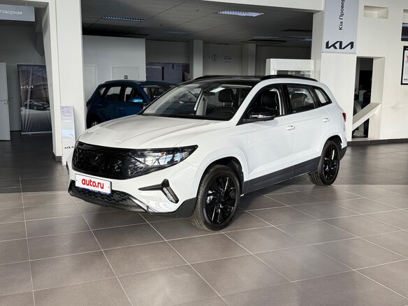 2023 Jetta VS7 I Рестайлинг 1, белый, 2450000 рублей
