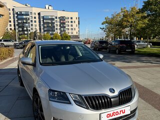 2017 Skoda Octavia III (A7) Рестайлинг, серебристый, 1700000 рублей, вид 4