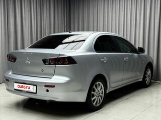 2011 Mitsubishi Lancer X Рестайлинг, серебристый, 659000 рублей, вид 4