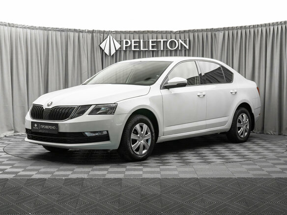 2019 Skoda Octavia III (A7) Рестайлинг, белый, 1525000 рублей