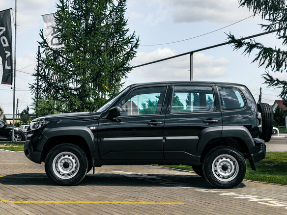 2026 Lada (ВАЗ) Niva Travel I Рестайлинг, зелёный, 1813000 рублей - вид 1
