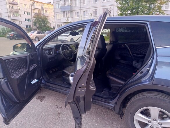 2013 Toyota RAV4 IV (XA40), серый, 1450000 рублей - вид 16
