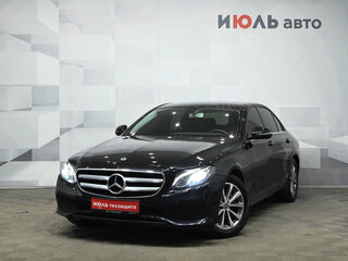 2017 Mercedes-Benz E-Класс 200 V (W213, S213, C238), чёрный, 2580000 рублей, вид 1