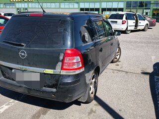 2008 Opel Zafira B Рестайлинг, чёрный, 280000 рублей, вид 4