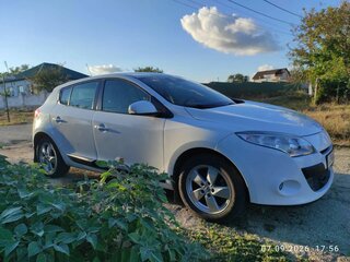 2011 Renault Megane III, белый, 900000 рублей, вид 5