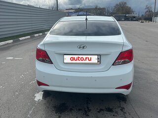 2015 Hyundai Solaris I Рестайлинг, белый, 800000 рублей, вид 4