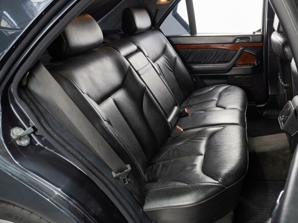 1998 Mercedes-Benz S-Класс 320 III (W140) Рестайлинг, чёрный, 1799000 рублей - вид 6