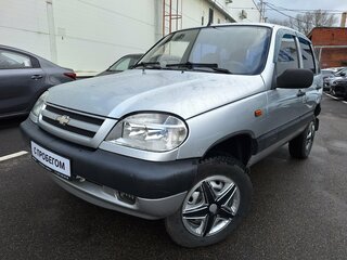 2004 Chevrolet Niva I, серебристый, 330000 рублей, вид 1