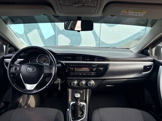 2013 Toyota Corolla XI (E160, E170, E180), серый, 1100000 рублей, вид 2
