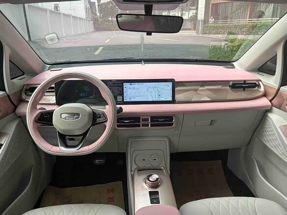 2023 Geely Geometry E 39.4 kWh, розовый - вид 16