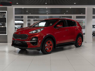 2019 Kia Sportage IV Рестайлинг, красный, 2190000 рублей, вид 1