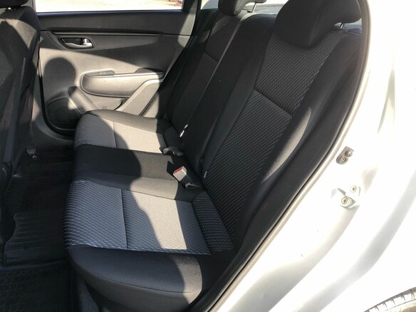2019 Kia Rio IV, серебристый, 1320000 рублей - вид 18