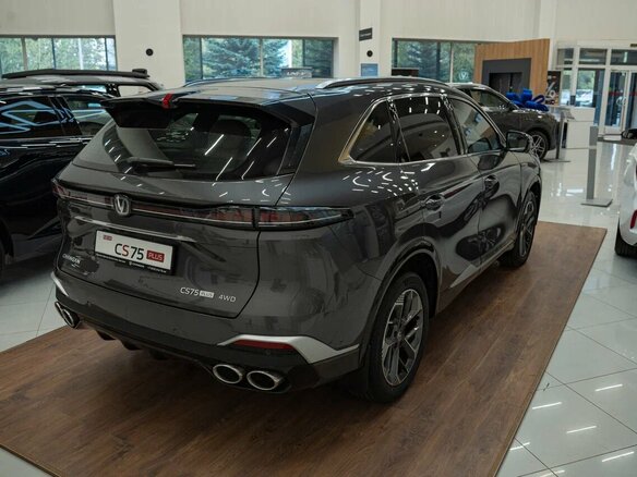 2026 Changan CS75 Plus IV, чёрный, 4339900 рублей - вид 4
