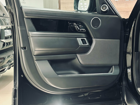 2018 Land Rover Range Rover Long IV Рестайлинг, чёрный, 5990000 рублей - вид 19