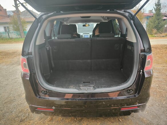 2006 Mazda MPV III (LY), красный, 700000 рублей - вид 8