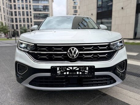 2023 Volkswagen Tayron I Рестайлинг, белый, 2590000 рублей, вид 2
