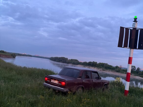 2005 Lada (ВАЗ) 2107, пурпурный, 120000 рублей - вид 4