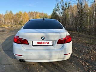 2013 BMW 5 серии 520i VI (F10/F11/F07) Рестайлинг, белый, 1950000 рублей, вид 5