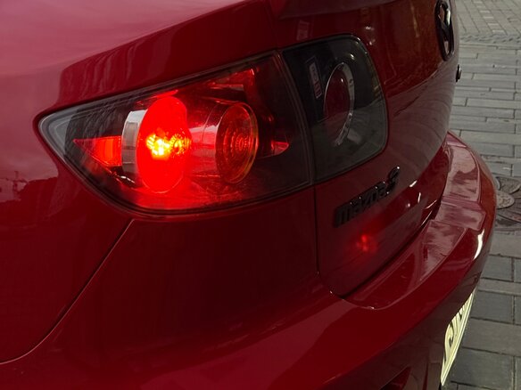 2006 Mazda 3 I (BK), красный, 670000 рублей - вид 16