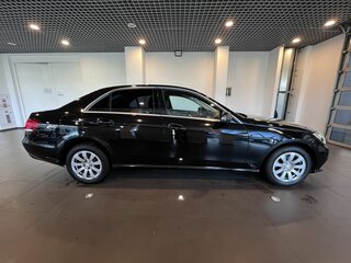 2014 Mercedes-Benz E-Класс 200 IV (W212, S212, C207) Рестайлинг, чёрный, 2077000 рублей, вид 2