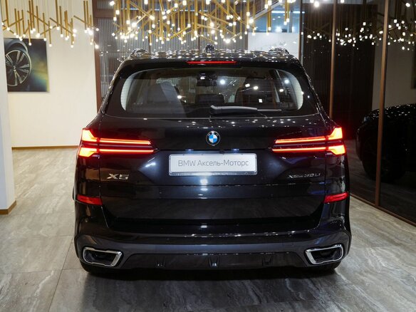 2026 BMW X5 Long 30Li IV (G05/G18) Рестайлинг, серый, 10220000 рублей - вид 3