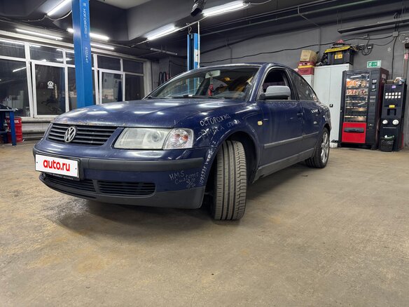 1999 Volkswagen Passat B5, синий, 480000 рублей