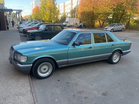 1988 Mercedes-Benz S-Класс 420 II (W126) Рестайлинг, зелёный, 2250000 рублей, вид 5