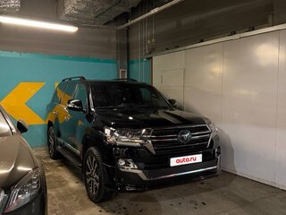 2019 Toyota Land Cruiser 200 Series Рестайлинг 2, чёрный, 9700000 рублей, вид 3
