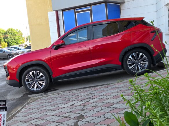 2023 Jetour Dashing I, красный, 2100000 рублей - вид 3