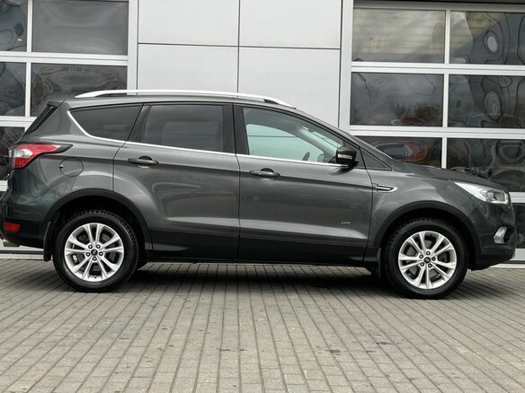 2018 Ford Kuga II Рестайлинг, серый, 1490000 рублей - вид 6