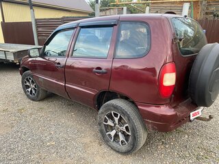 2006 Chevrolet Niva I, серебристый, 240000 рублей, вид 2