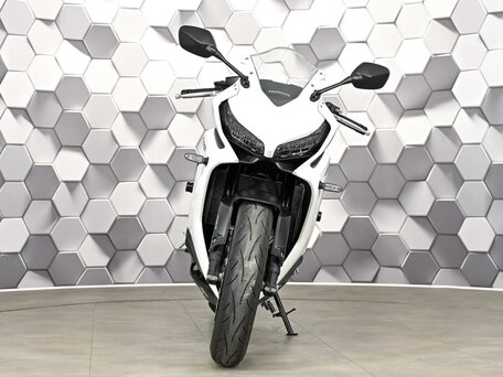 2024 Honda CBR 650R, белый, 1099000 рублей, вид 5