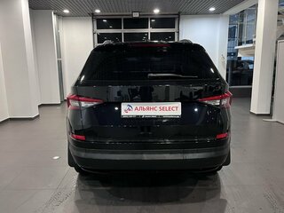 2020 Skoda Kodiaq I, чёрный, 2848000 рублей, вид 4
