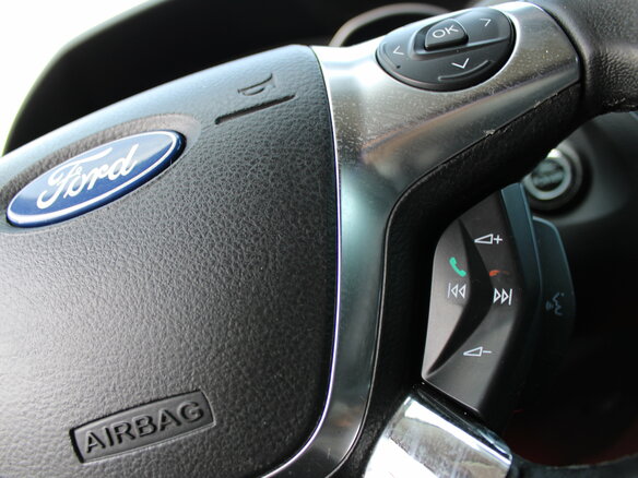 2012 Ford Focus III, красный - вид 23
