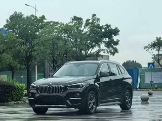 2018 BMW X1 18i sDrive II (F48), чёрный, 1590002 рублей, вид 3
