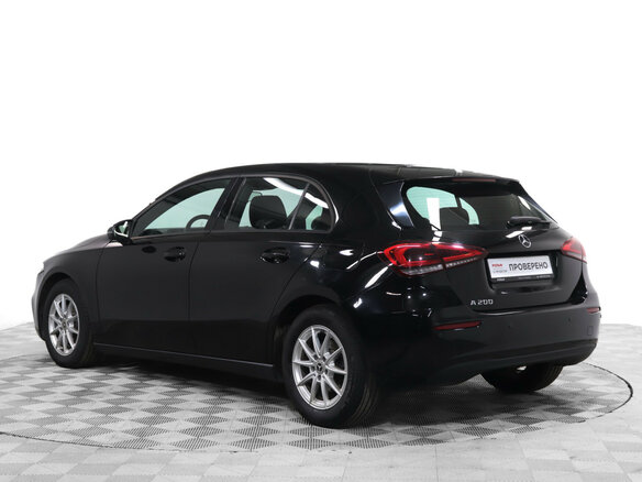 2019 Mercedes-Benz A-Класс 200 IV (W177), чёрный, 1820000 рублей - вид 6