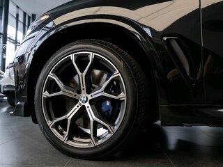 2019 BMW X5 40i IV (G05/G18), чёрный, 7090000 рублей, вид 4