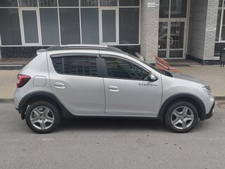 2021 Renault Sandero Stepway II Рестайлинг, серый, 1200000 рублей, вид 4