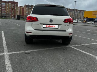2011 Volkswagen Touareg II, белый, 1950000 рублей, вид 4