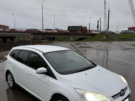 2013 Ford Focus III, белый, 455000 рублей, вид 2