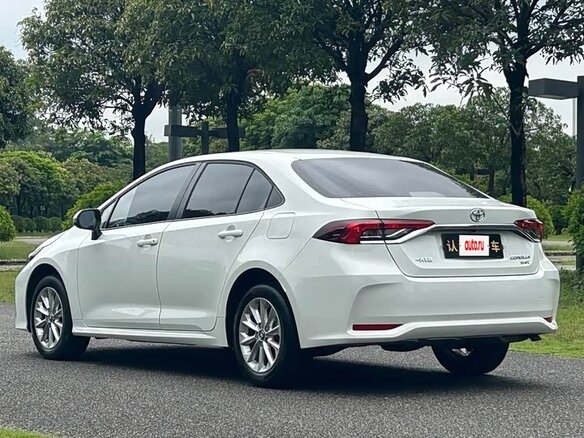 2022 Toyota Corolla Sporty XII (E210) Рестайлинг, белый, 1180000 рублей - вид 5