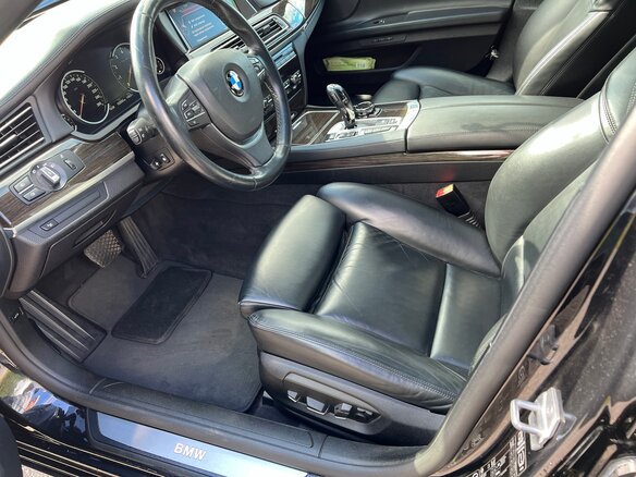 2014 BMW 7 серии Long 740Li xDrive V (F01/F02/F04) Рестайлинг, чёрный, 2299000 рублей - вид 12