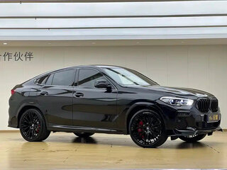 2022 BMW X6 30i III (G06), чёрный, 6450700 рублей, вид 3