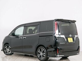 2021 Toyota Esquire I Рестайлинг, чёрный, 3089000 рублей, вид 4