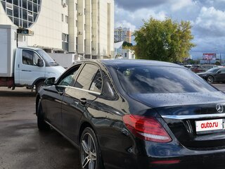 2018 Mercedes-Benz E-Класс 200 V (W213, S213, C238), чёрный, 2000000 рублей, вид 4