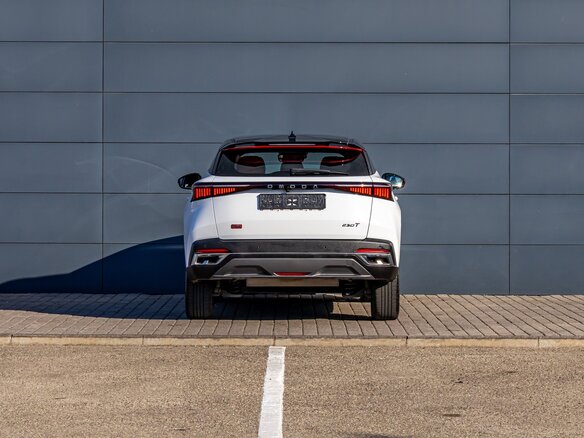 2023 Omoda C5 I, белый, 1305000 рублей - вид 4