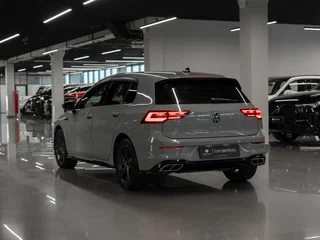 2022 Volkswagen Golf VIII, серый, 2750000 рублей, вид 4