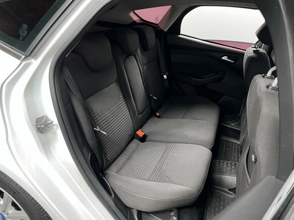 2017 Ford Focus III Рестайлинг, белый, 1275000 рублей - вид 6