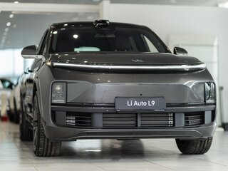2024 Li Auto (Lixiang) L9 52.3 kWh I Рестайлинг, серебристый, 8900000 рублей, вид 2