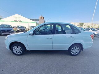 2026 Lada (ВАЗ) Granta I Рестайлинг, белый, 1122900 рублей, вид 2